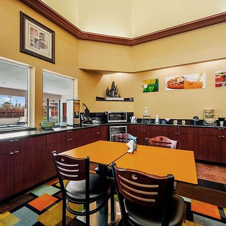 Quality Inn & Suites Cypress Dış mekan fotoğraf
