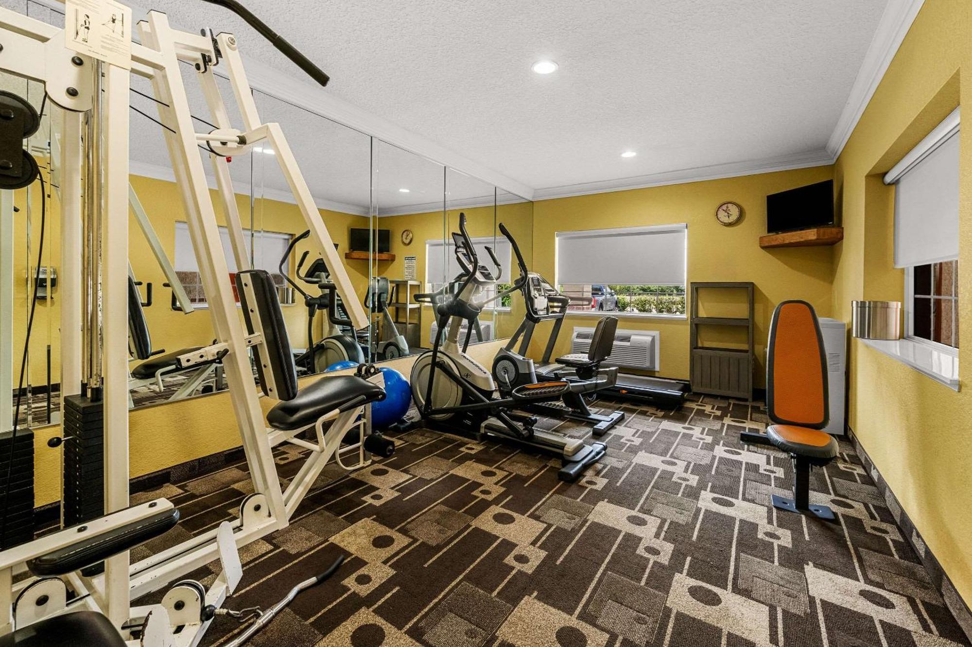 Quality Inn & Suites Cypress Dış mekan fotoğraf