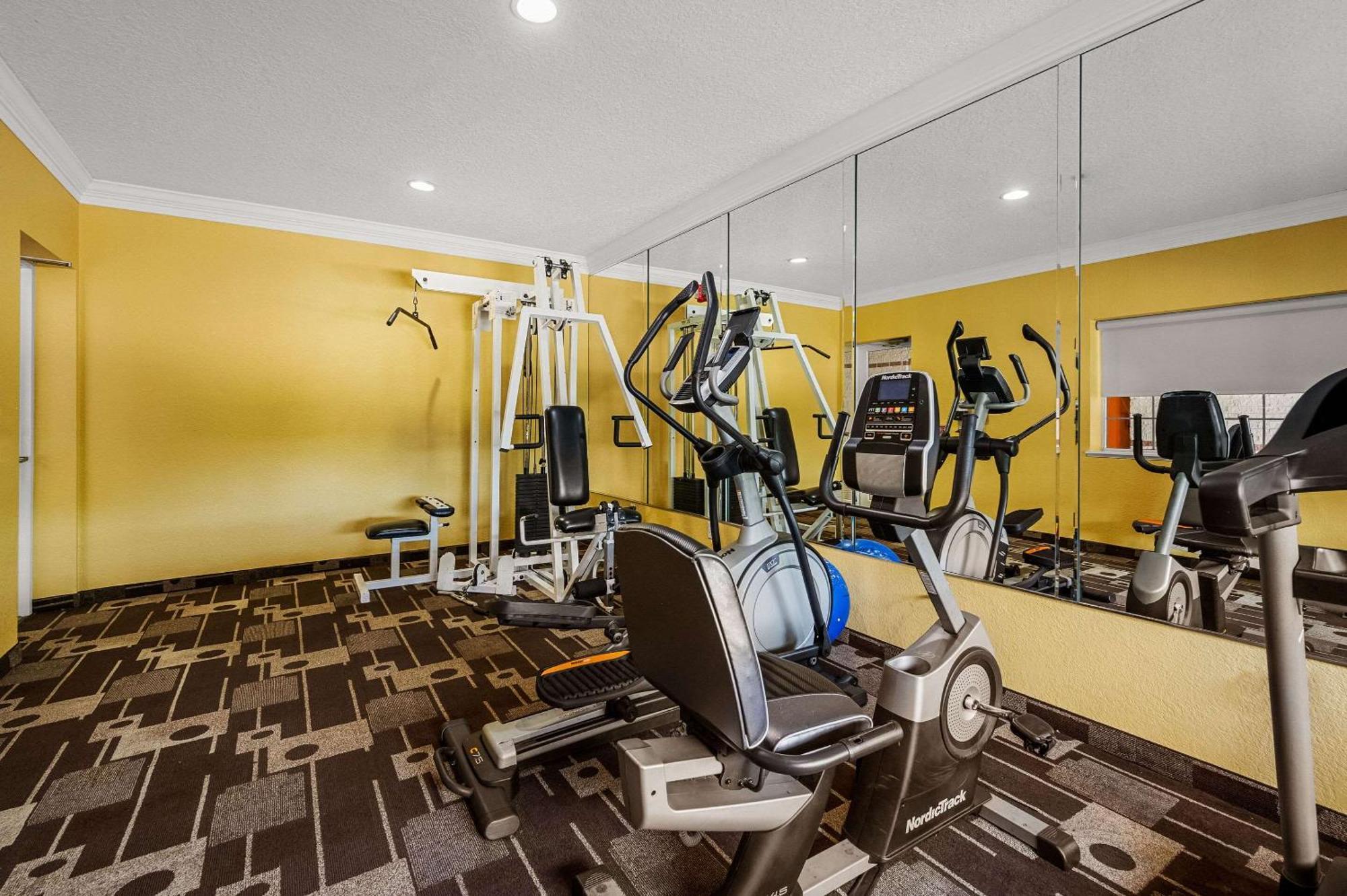 Quality Inn & Suites Cypress Dış mekan fotoğraf
