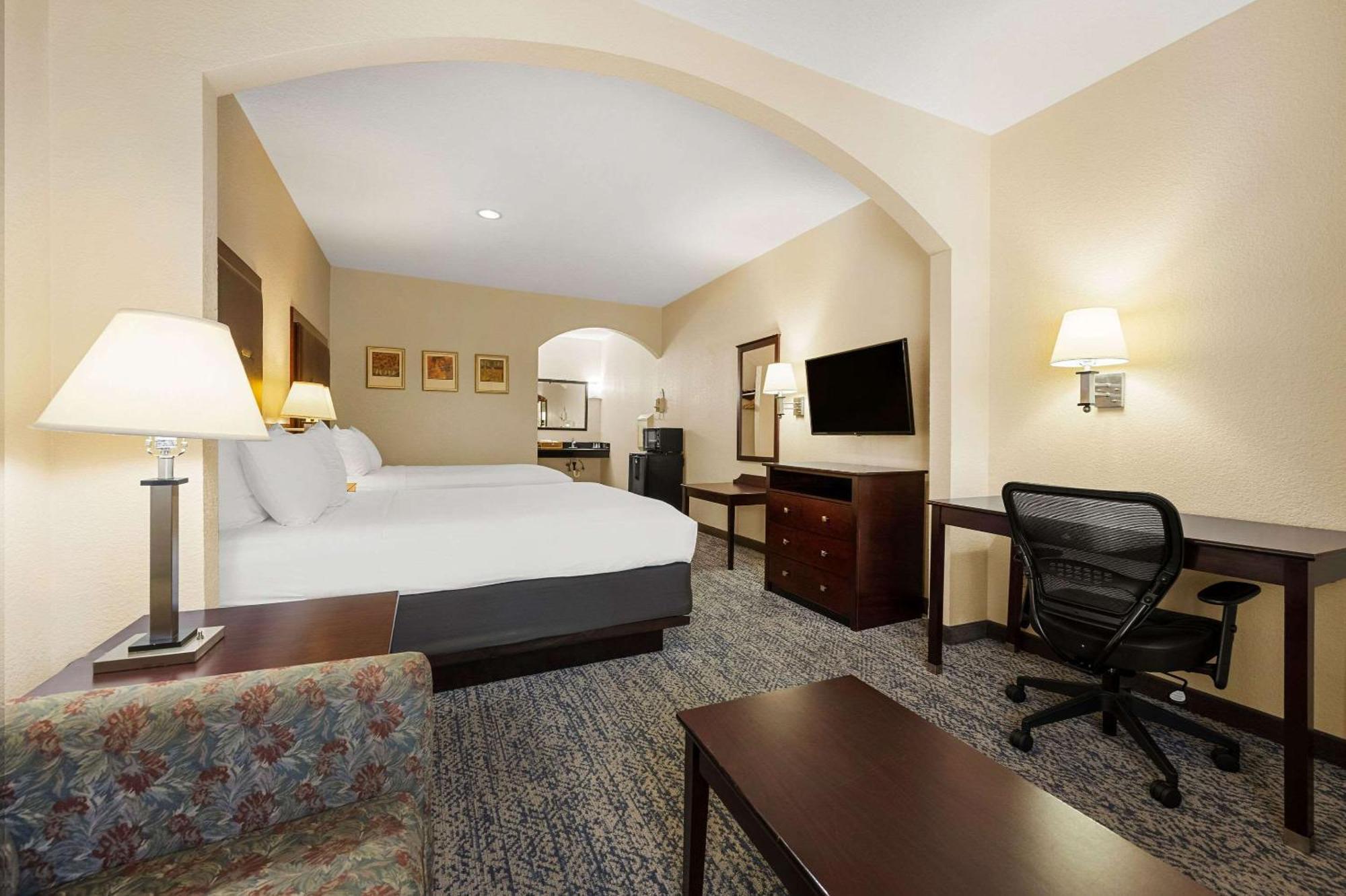 Quality Inn & Suites Cypress Dış mekan fotoğraf