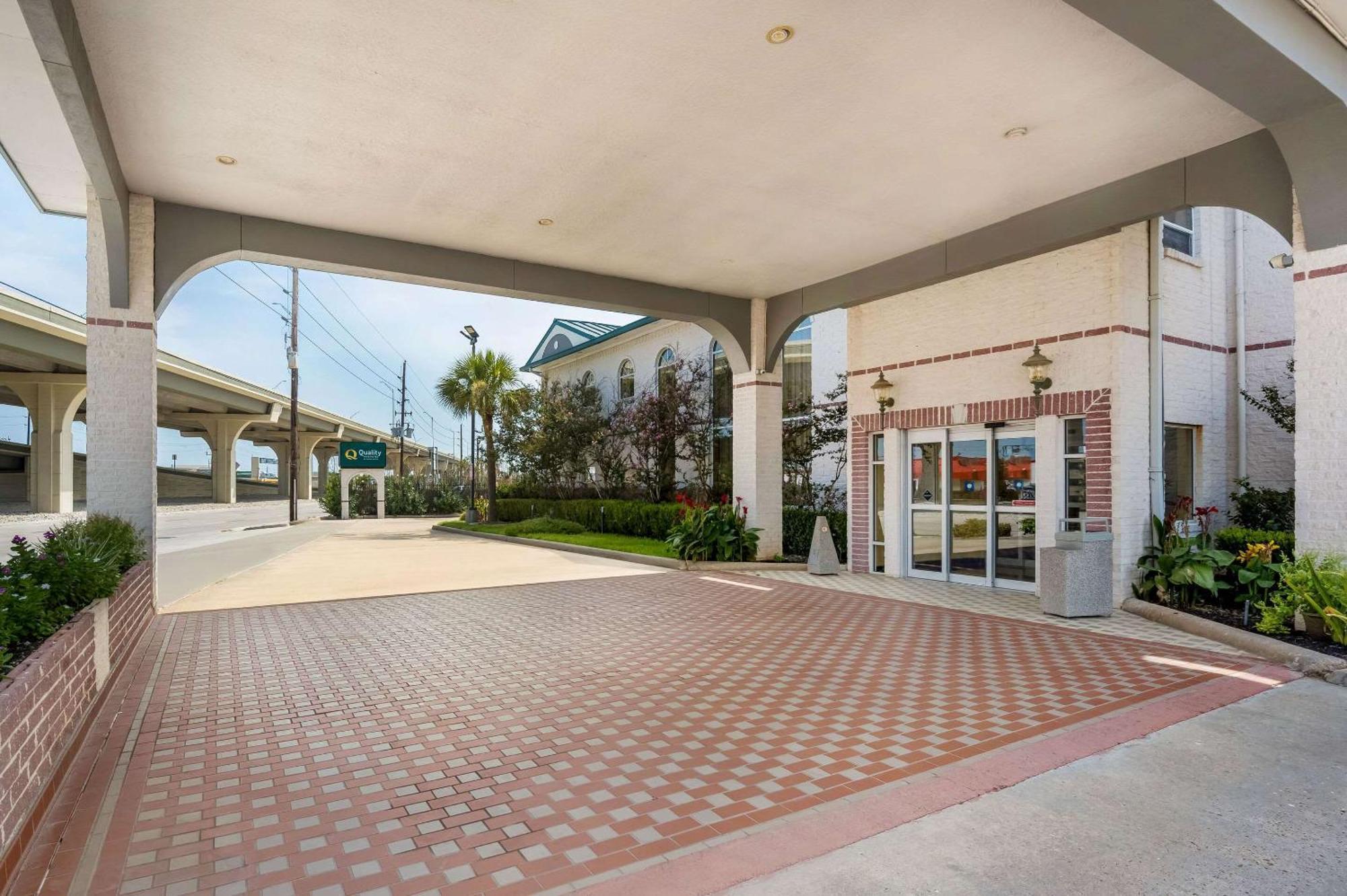 Quality Inn & Suites Cypress Dış mekan fotoğraf