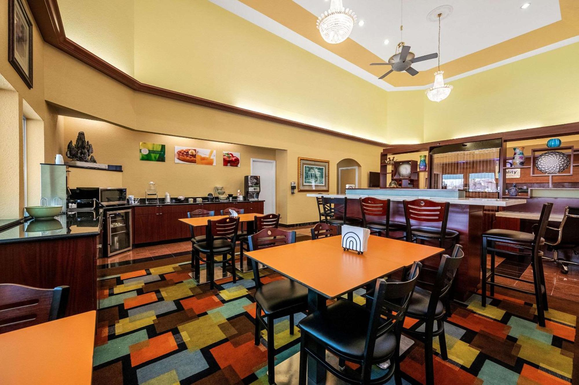 Quality Inn & Suites Cypress Dış mekan fotoğraf