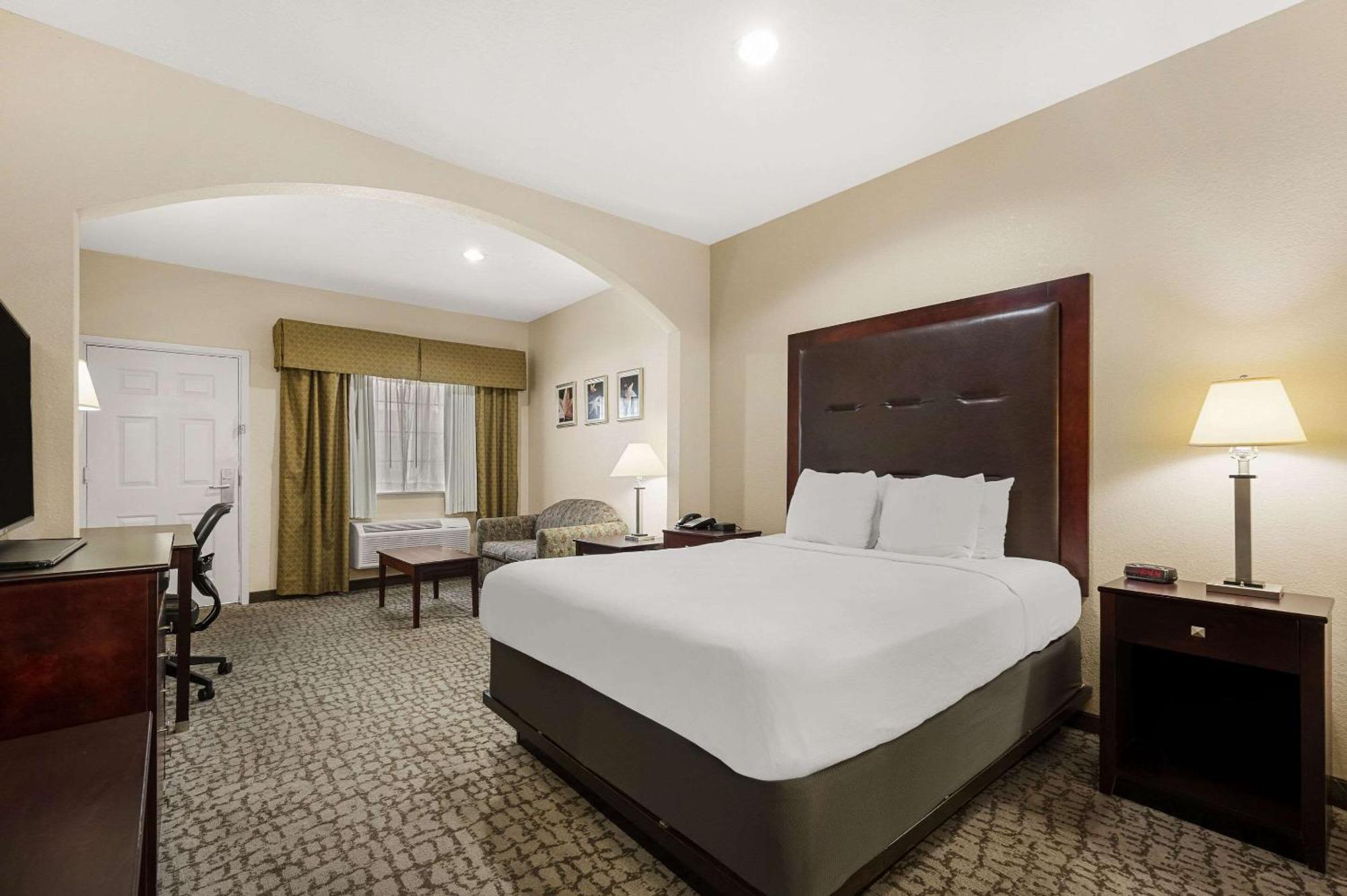 Quality Inn & Suites Cypress Dış mekan fotoğraf