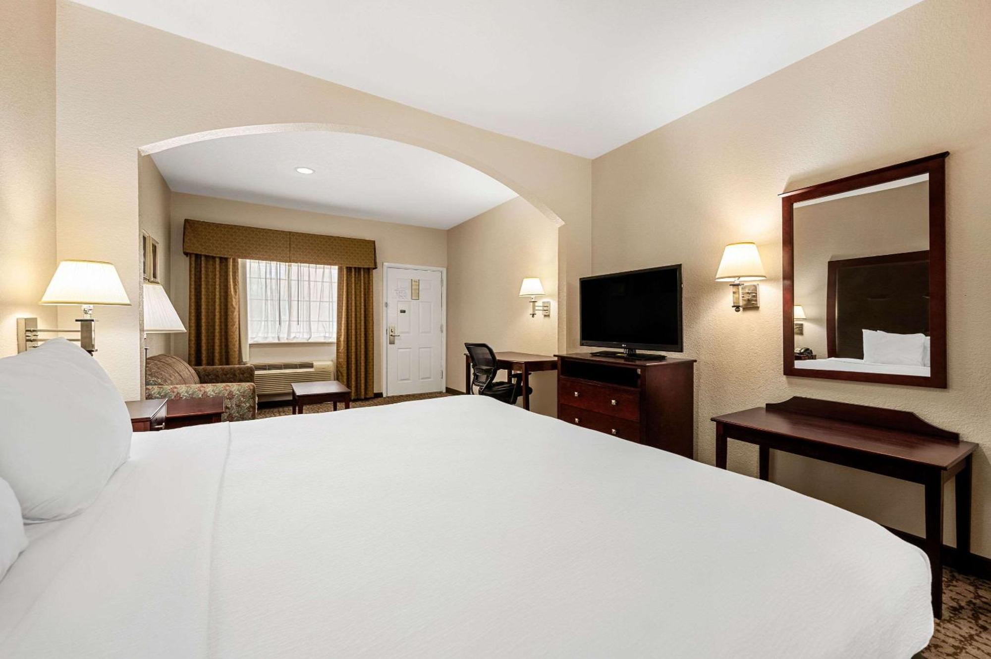 Quality Inn & Suites Cypress Dış mekan fotoğraf