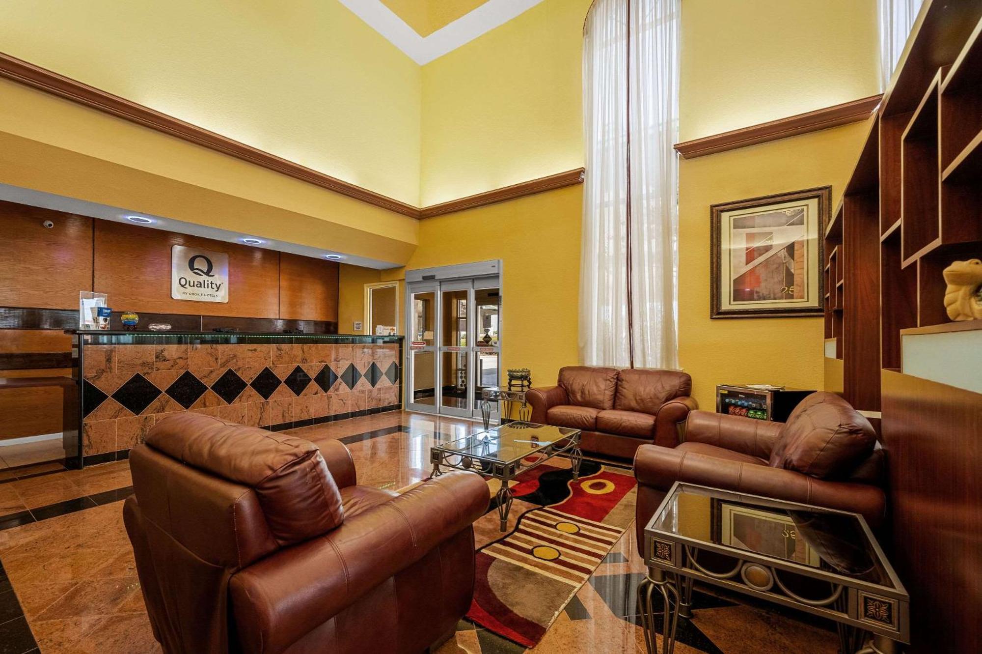 Quality Inn & Suites Cypress Dış mekan fotoğraf